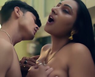 प्रथम tube8 net