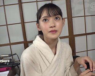 0006286_汗だく かわいい 口淫などが含まれている
